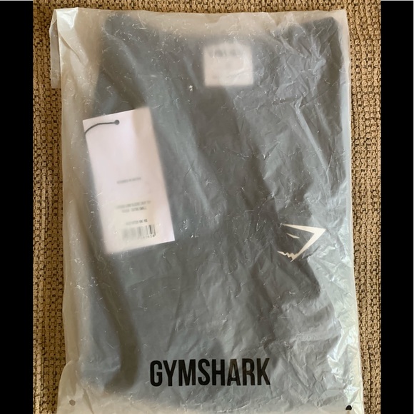 BNWT GYMSHARK WOMEN TRAINING LONG SLEEVE CROP TOP - BLACK - Size XS - ACTIVEWEAR - Picture 6 of 11